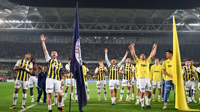 Fenerbahçe,  rekor kırarak liderliğini sürdürdü