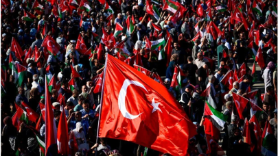 İstanbul’da Filistin'e destek mitingi! Binlerce kişi Atatürk Havalimanı’nda