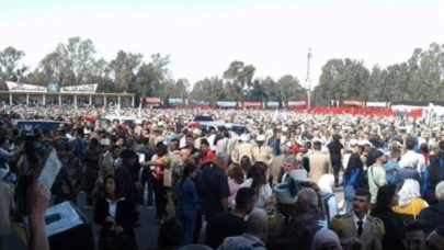 Suriye'de askeri törene saldırı! En az 50 kişi hayatını kaybetti,  onlarca yaralı var