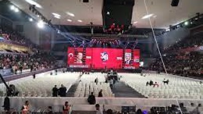 CHP kurultayına dakikalar kala! Adaylıktan çekildi