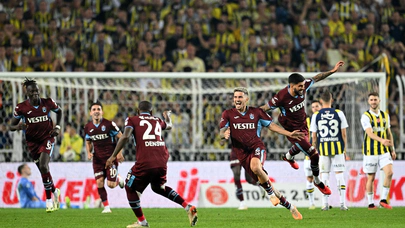 Kadıköy yıkıldı. Trabzonspor 26 yıl sonra kazandı. Fenerbahçe liderliği de bıraktı