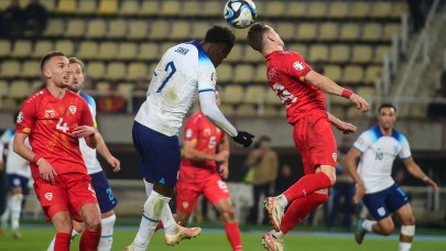 EURO 2024 elemeleri. Çekya,  İtalya ve Slovenya gruplardan çıktı