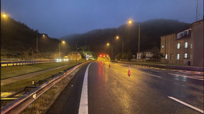 Anadolu Otoyolu Bolu Dağı Tüneli İstanbul yönü geçici süre trafiğe kapatıldı!