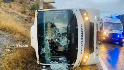 Amasya'da otobüs devrildi! 27 yaralı