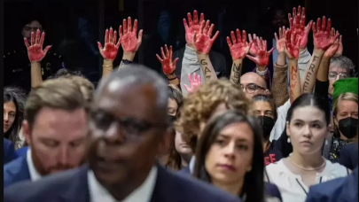 ABD Senatosu’nda savaş karşıtı protesto: 12 kişi gözaltında