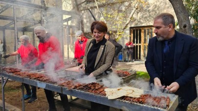 AK Partili vekilden Meclis'te mangal partisine ilişkin gelen eleştirilere yanıt!