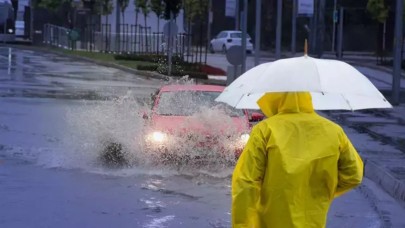 Meteorolojiden 7 şehir için sarı ve turuncu kodlu uyarı: Çok kuvvetli geliyor!