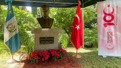 Guatemala'da Atatürk büstü açıldı