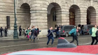 Üniversiteye silahlı saldırı: 15 kişi öldü