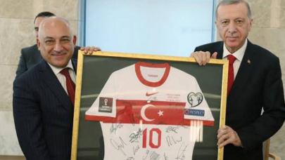 Cumhurbaşkanı Erdoğan TFF Başkanı Mehmet Büyükekşi'nin istifasını istedi!