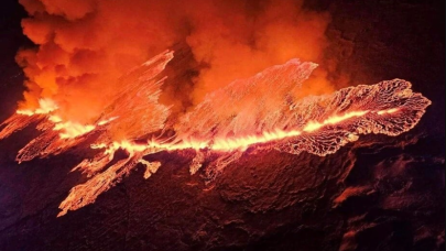 Uyarı yapılmıştı: Üstüste deprem ardından yanardağ patlaması!