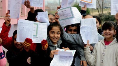MEB'den yarıyıl tatili öncesi sürpriz karar! Karne hediyesi gibi