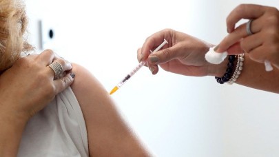 Koronavirüs aşısı olanlarla ilgili flaş gelişme. Tazminat ödenecek