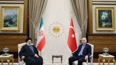 İran Cumhurbaşkanı Reisi Ankara'da!