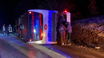Kütahya'da yolcu otobüsü devrildi: 18 yaralı