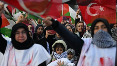 Yılın ilk gününde İstanbul’da tarihi yürüyüş!