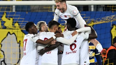 Galatasaray Ankaragücü'nü yendi Okan Buruk Fenerbahçe hayalini açıkladı