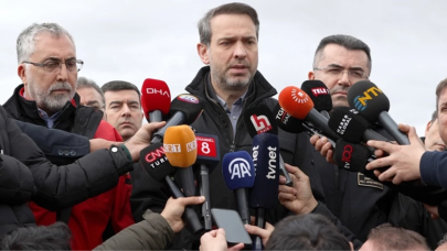 Erzincan'daki toprak kayması ile ilgili Bakan Bayraktar'tan açıklama!