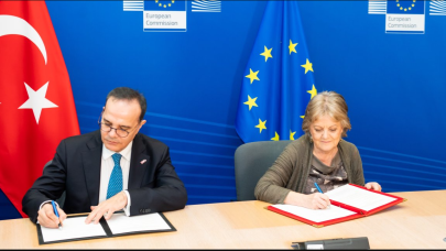 1 Milyar Euro deprem desteğinin 400 milyonu için imzalar atıldı!