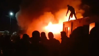 Hatay'da konteyner kentte yangın!