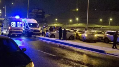 Erzurum'da 30 araç birbirine girdi 13 kişi yaralı!