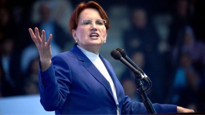 Uzun bir süre sonra ilk kez görüntülenen Meral Akşener,  yeni saç rengiyle dikkat çekti