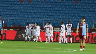 Trabzonspor kendi sahasında Sivasspor'a yenildi