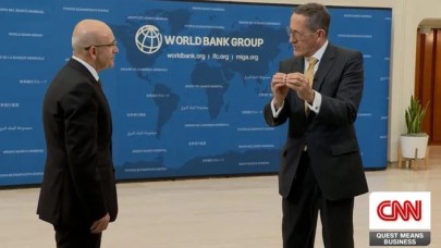 ABD'de CNN sunucusundan Mehmet Şimşek'i şoke eden soru