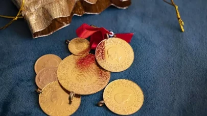 Ünlü ekonomist yastık altında altını olanları uyardı!