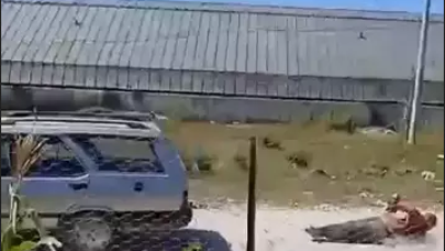 Antalya'da dehşete düşüren olay! Komşusunu iple aracın arkasına bağlayıp sürükledi