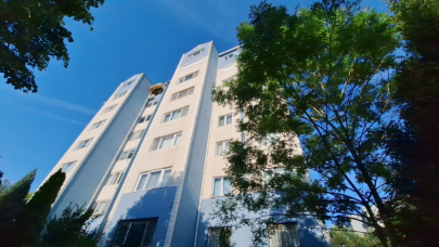 Apartman yöneticisi,  komşusuna pusu kurdu: Eşi ve çocuğunun yanında vurdu!