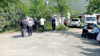 Kız kardeşi ile eniştesini öldürüp,  intihar etti