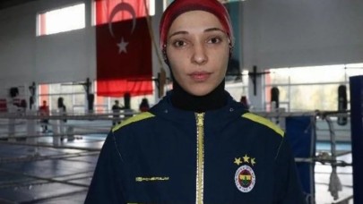 Fenerbahçeli milli sporcuyu yılan ısırdı. Yoğun bakıma kaldırıldı