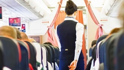 Türk Hava Yolları uçağında korku dolu anlar: Hostesin beli kırıldı