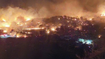 Uşak ve Dikili alev alev. Büyük yangın. Evler tahliye edildi
