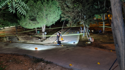 Hastane bahçesinde silahlı çatışma:  4 kişi yaralandı