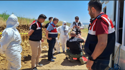 Define ararken çukura düşen 2 kişi yaşamını yitirdi!