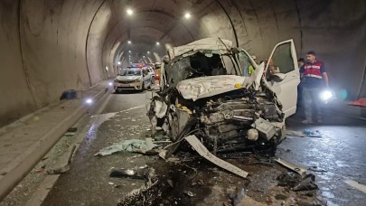Artvin'deki tünelde peş peşe 2 kaza: Hızır Avcı öldü,  Oya Erdem yaralı