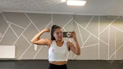 20 yaşındaki Döndü Zeybek'in bıçakladığı babası Osman Zeybek öldü