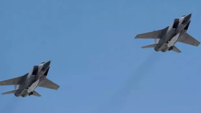 Barents Denizi'nde Rusya  ABD bombardıman uçaklarını önledi!