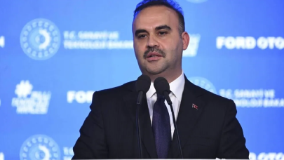 Bakan Kacır: 'BYD 1 milyar dolar büyüklüğünde yatırım yapacak'