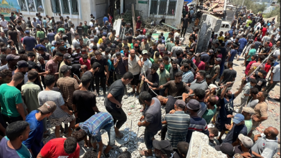 İsrail  Gazze'deki sahra hastanesini bombaladı!