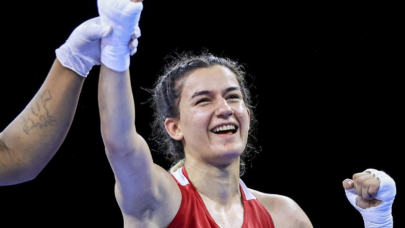 Milli boksör Hatice Akbaş çeyrek finale yükseldi!