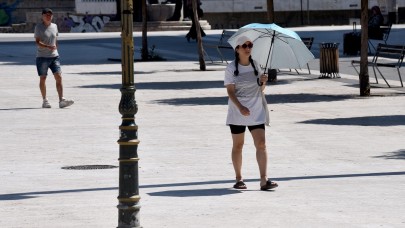 Bu illerde sıcaklık 40 dereceyi geçecek. Uzman isim açıkladı: Yananı Allah görür,  siz de görün. idari izin verin