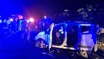 Erzincan'da feci kaza: Ayşe Tukek,  Barancan Tukek ve bir çocuk öldü