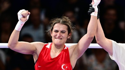 Esra Yıldız Kahraman Paris'te tarih yazdı