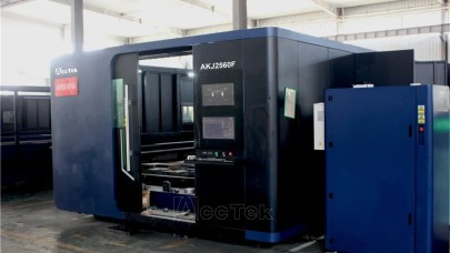 Kapalı Tip Lazer Kesim Makinesi: Endüstriyel Kesimde Yüksek Hassasiyet