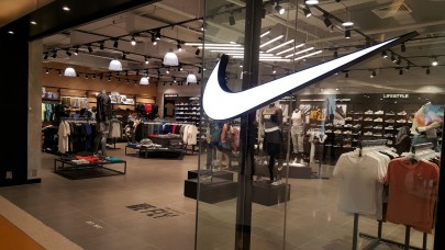 Nike,  Türkiye’deki internet alışverişlerini durdurdu