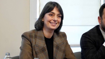 Üsküdar Belediye Başkanı Sinem Dedetaş,  CHP'nin cumhurbaşkanı adayını ağzından kaçırdı