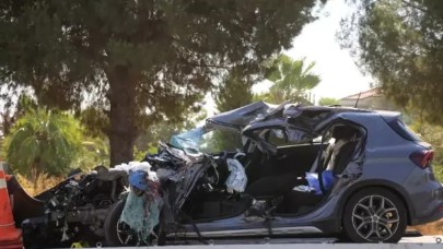 Antalya'da feci kaza: Esra Sümer öldü